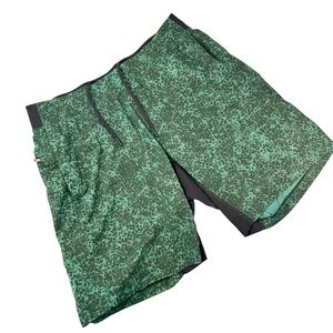 Lululemon Men’s T.H.E. Short with Liner 9” Green Black Print XL